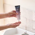 Haruharu Wonder Black Rice Moisture 5.5 Soft Cleansing Gel - Image 3