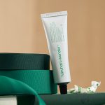 Haruharu Wonder Black Bamboo Nourishing Calming Hand & Nail Cream - Image 7