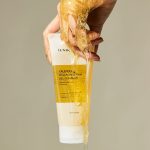 IUNIK Calendula Balancing Foam Gel Cleanser - Image 3