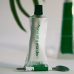 Haruharu Wonder Black Bamboo Nourishing Calming Hand & Nail Cream - Image 4