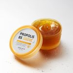 Some By Mi Propolis B5 Glow Barrier Calming Mask - Image 4
