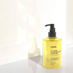 KUNDAL Macadamia Balancing & Moisture Double Deep Cleansing Oil - Image 5