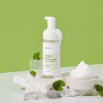 IUNIK Centella Bubble Cleansing Foam - Image 5