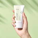 IUNIK Centella Calming Daily Sunscreen SPF 50 + PA + + + + - Image 3