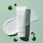 IUNIK Centella Mild Cleansing Foam - Image 4