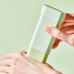 TOCOBO Cica Cooling Sun Stick SPF50 + PA + + + + - Image 3