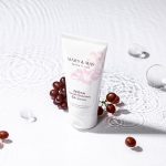 Mary&May Vegan Low pH Hyaluronic Gel Cleanser - Image 7