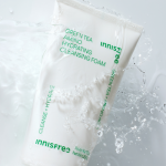 INNISFREE Green Tea Amino Hydrating Cleansing Foam - Image 5
